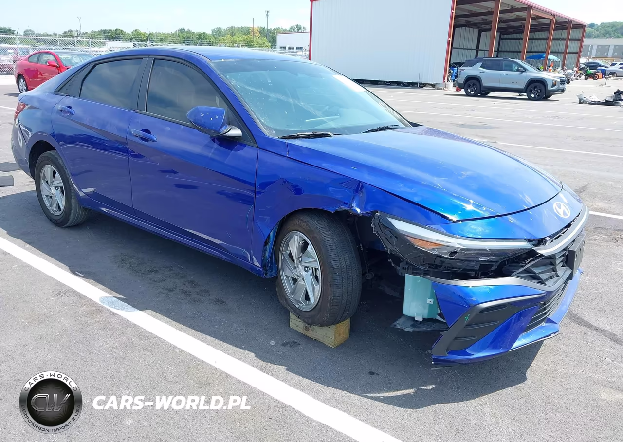 2025 Hyundai Elantra Se
