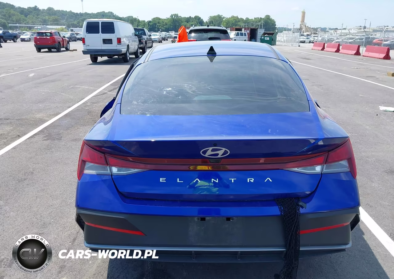 2025 Hyundai Elantra Se VIN:KMHLL4DG7SU080312 - 17