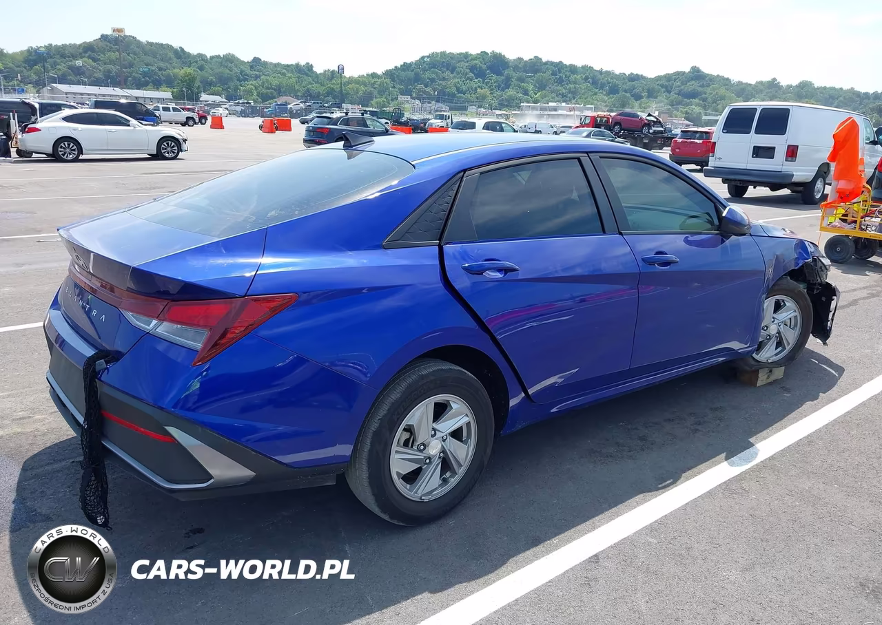 2025 Hyundai Elantra Se VIN:KMHLL4DG7SU080312 - 4