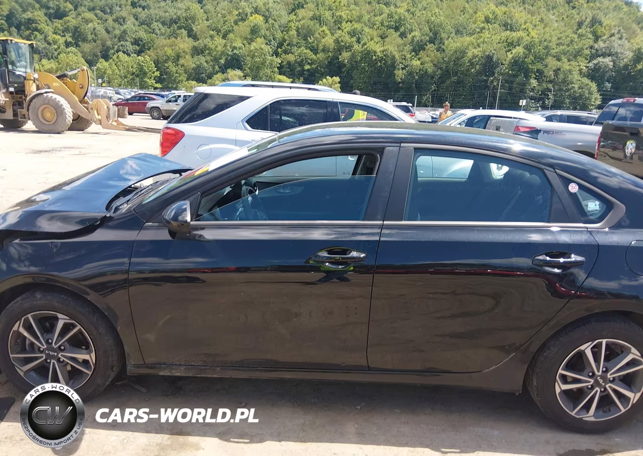 2023 Kia Forte Lxs VIN:3KPF24AD4PE612491 - 15