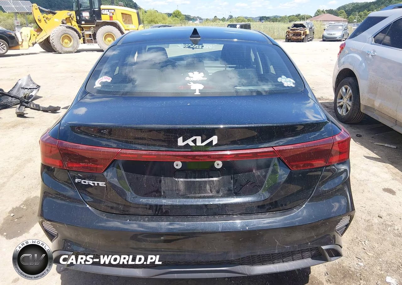 2023 Kia Forte Lxs VIN:3KPF24AD4PE612491 - 17