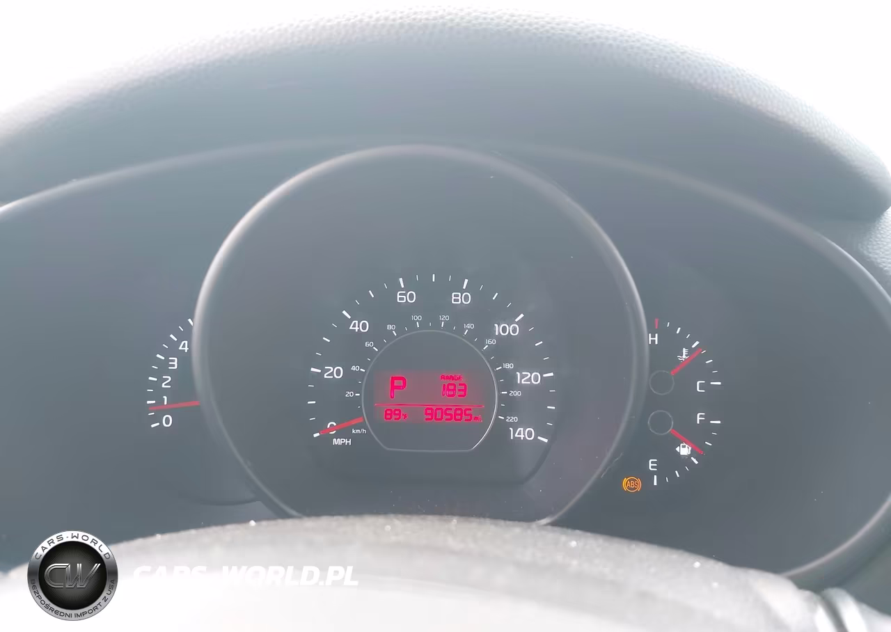 2018 Kia Soul + VIN:KNDJP3A5XJ7893248 - 7