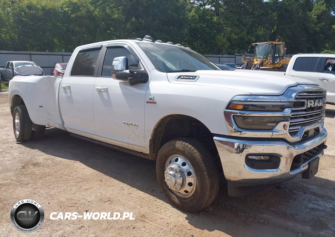 2025 Ram 3500 Laramie 4X4 8' Box VIN:3C63RRJL4SG520031 - 1