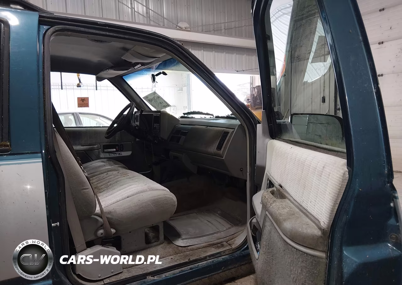 1994 GMC Suburban K1500 VIN:1GKFK16K9RJ767019 - 5