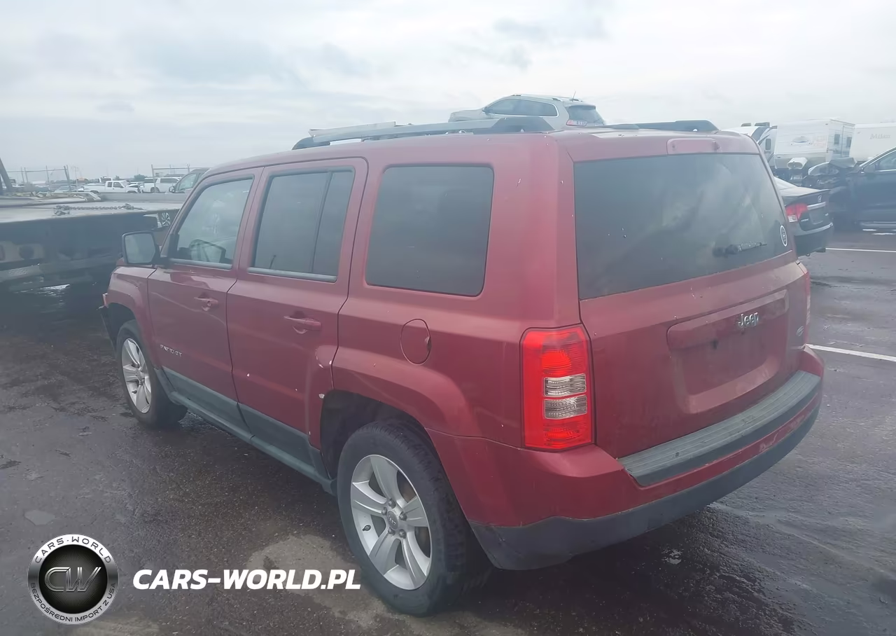 2011 Jeep Patriot Sport VIN:1J4NT1GA0BD173332 - 3