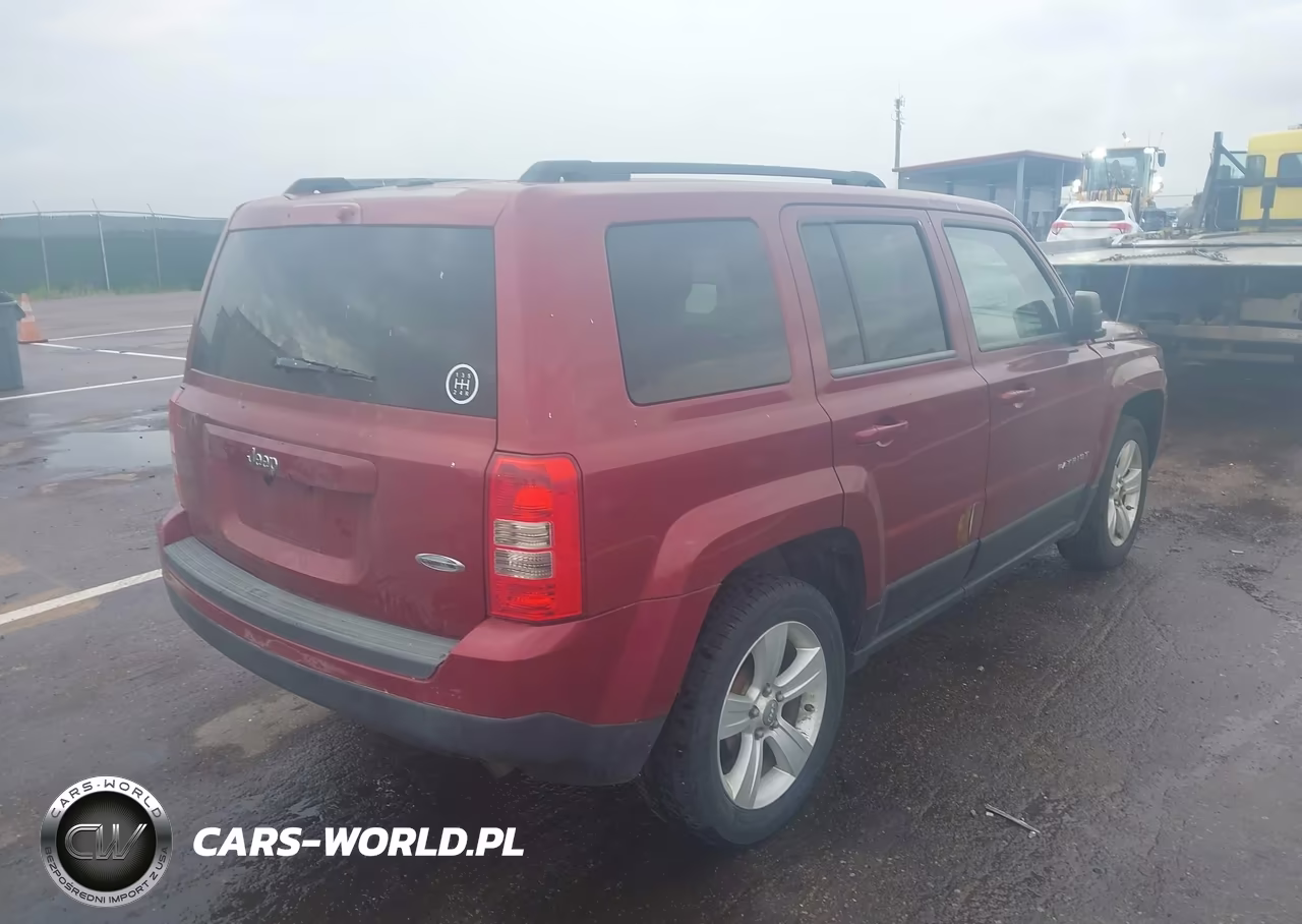 2011 Jeep Patriot Sport VIN:1J4NT1GA0BD173332 - 4