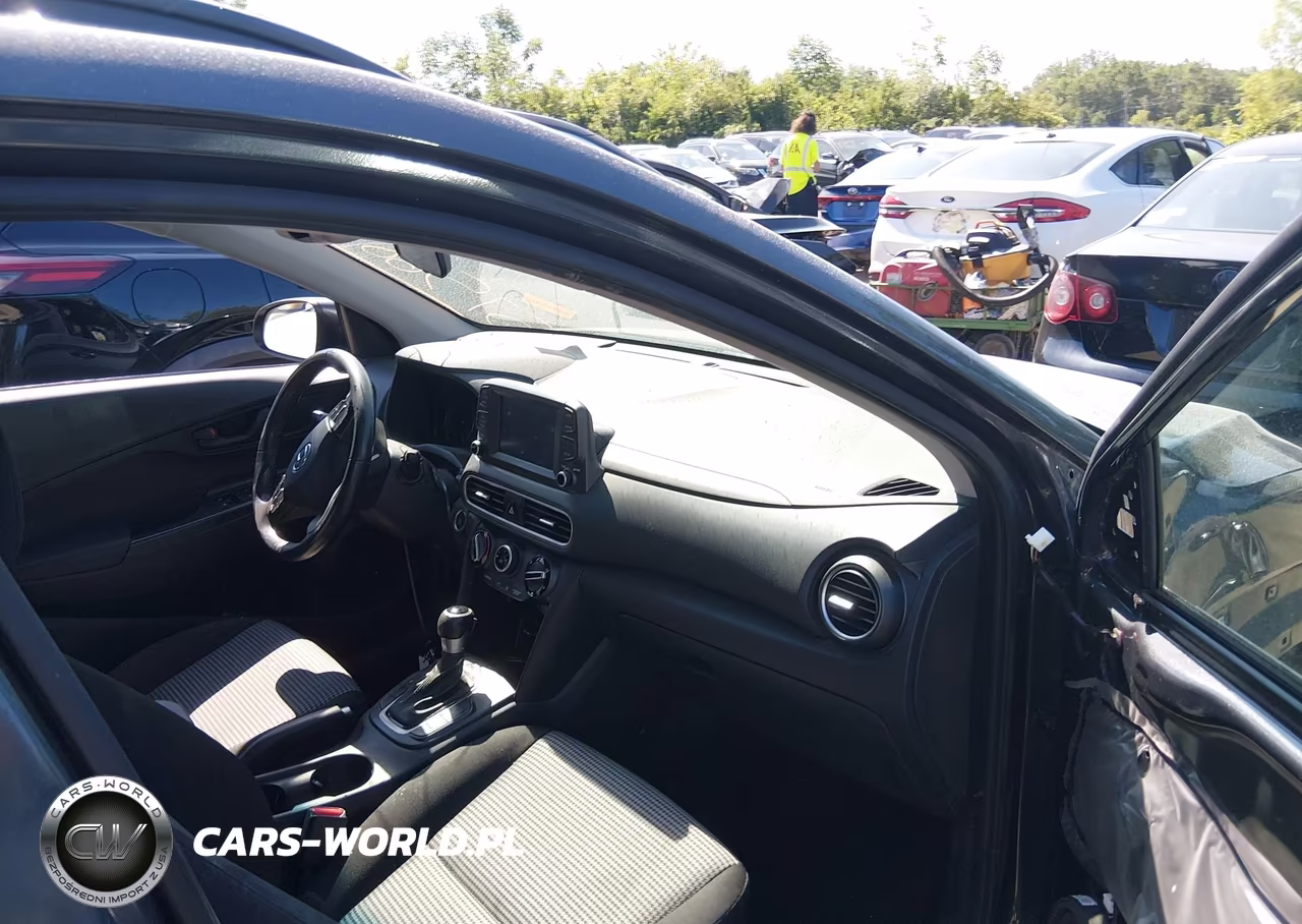 2018 Hyundai Kona Sel VIN:KM8K22AA7JU121894 - 5