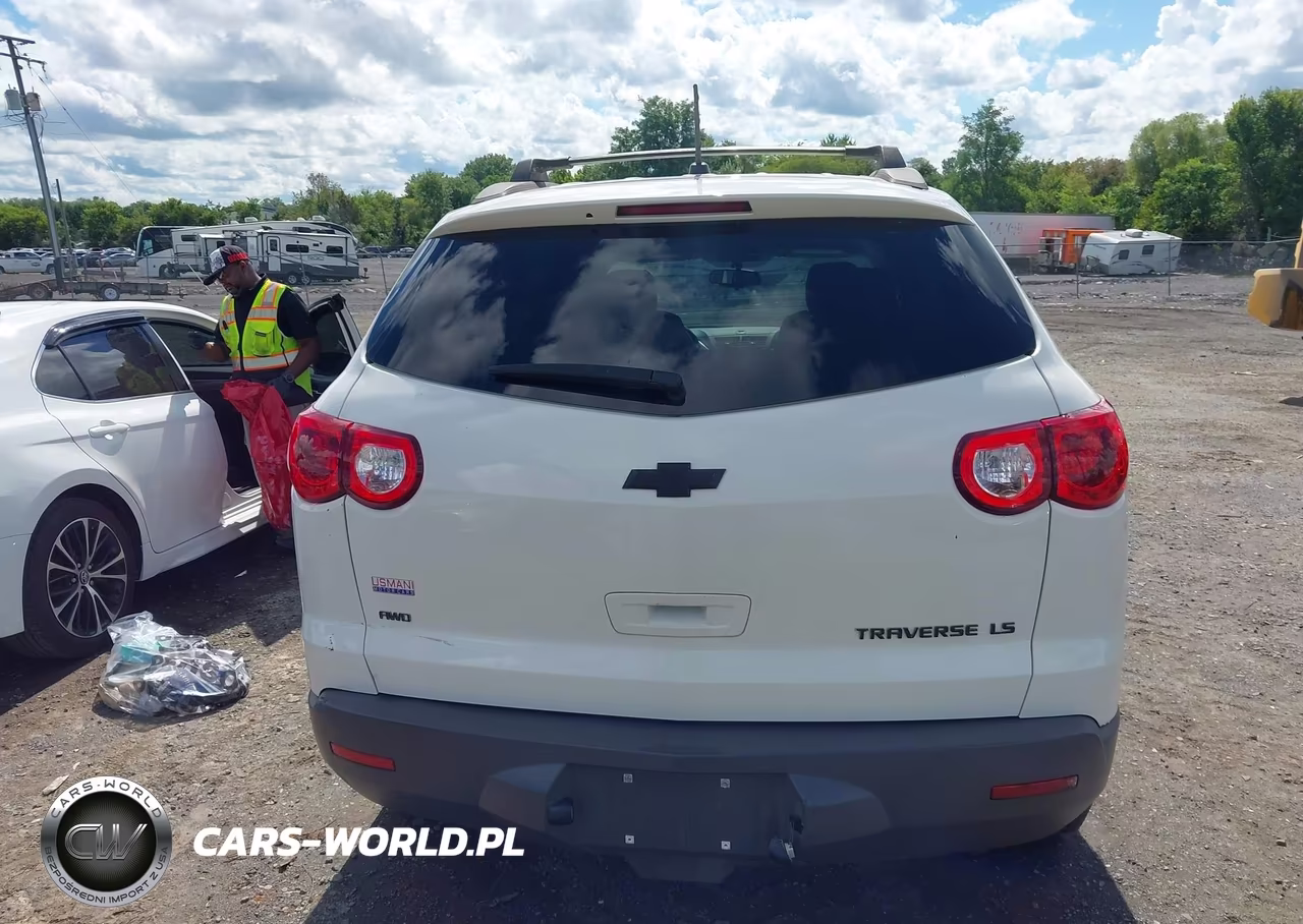 2012 Chevrolet Traverse Ls VIN:1GNKVFED4CJ422240 - 16