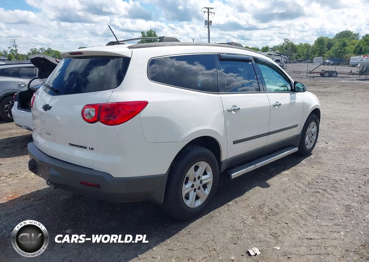 2012 Chevrolet Traverse Ls VIN:1GNKVFED4CJ422240 - 4