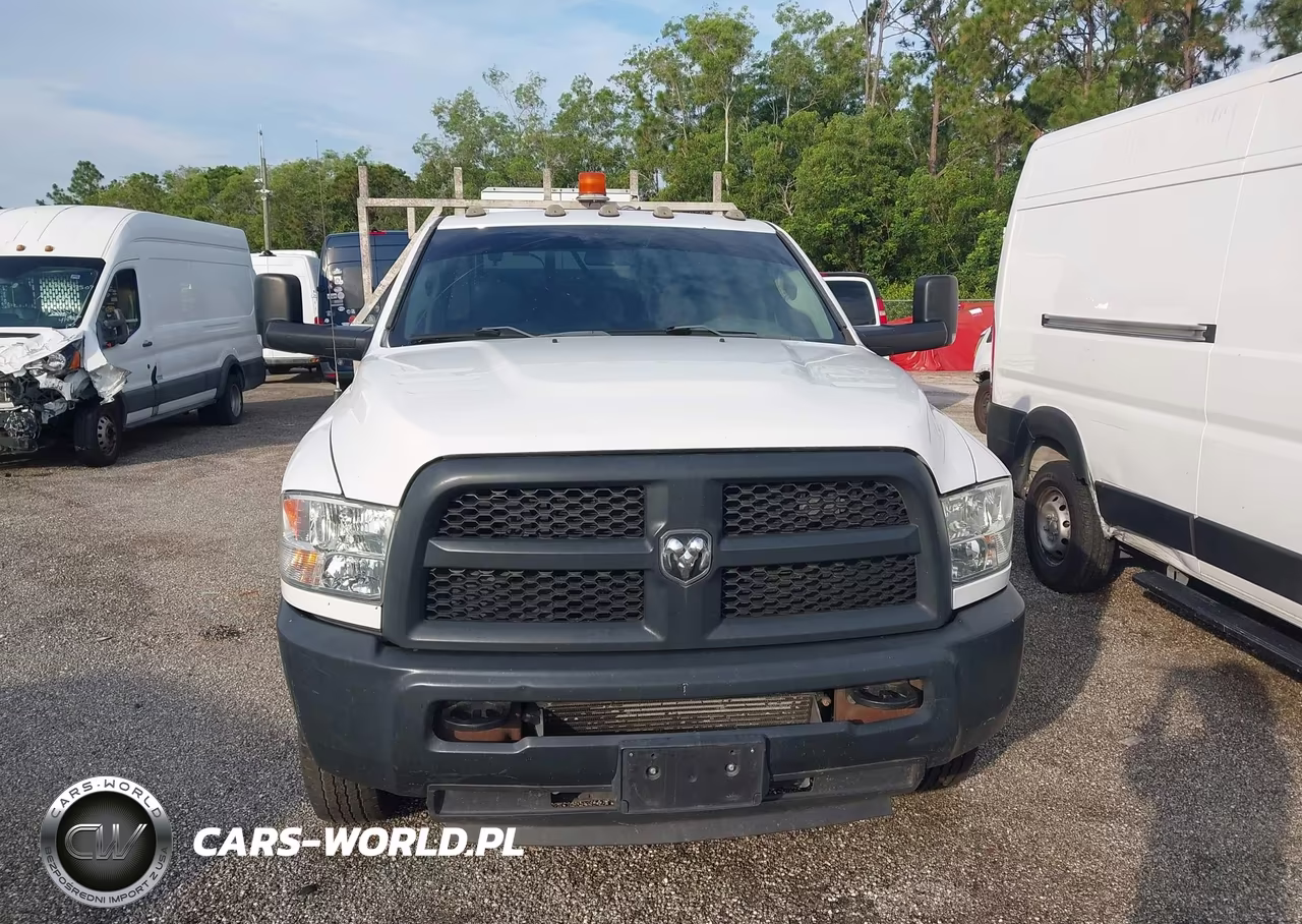 2018 Ram 3500 Chassis Tradesman-Slt VIN:3C7WRTBL3JG188859 - 11