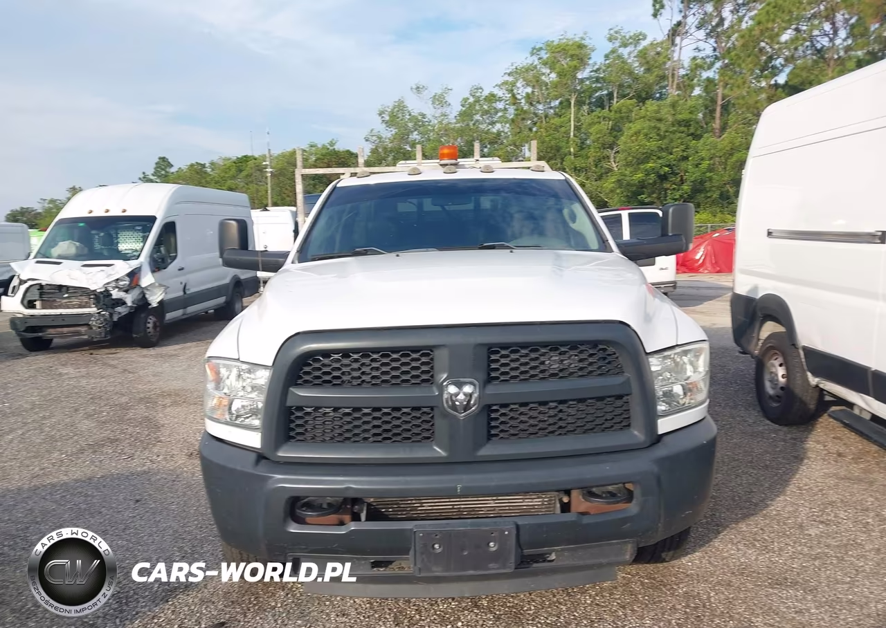 2018 Ram 3500 Chassis Tradesman-Slt VIN:3C7WRTBL3JG188859 - 14