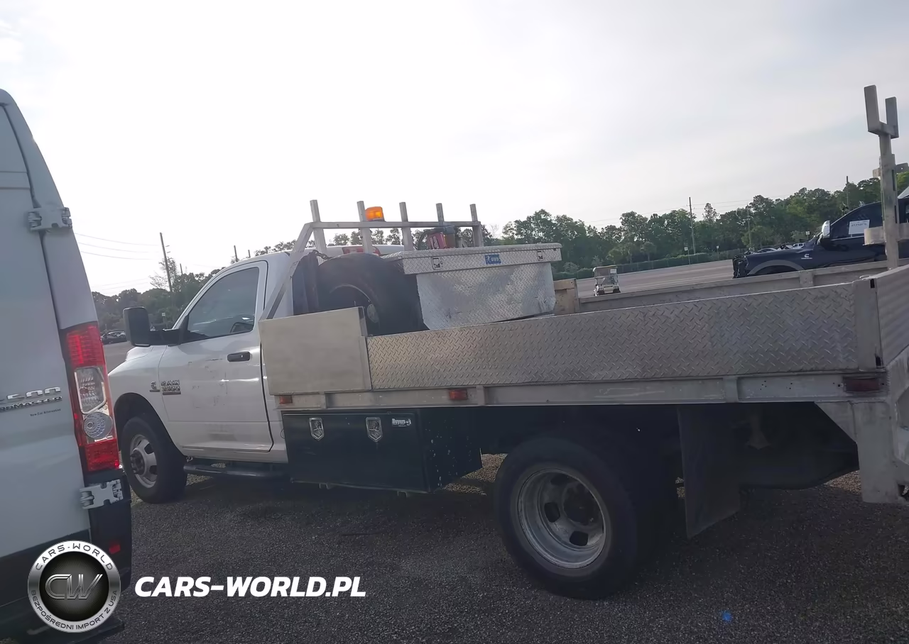 2018 Ram 3500 Chassis Tradesman-Slt VIN:3C7WRTBL3JG188859 - 16