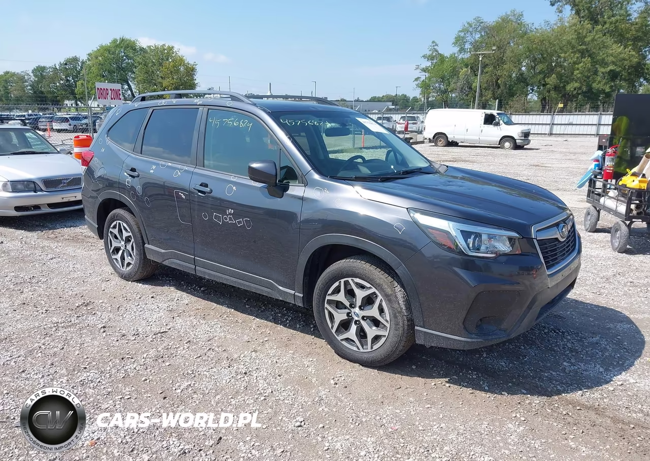 2019 Subaru Forester Premium VIN:JF2SKAEC6KH584485 - 1