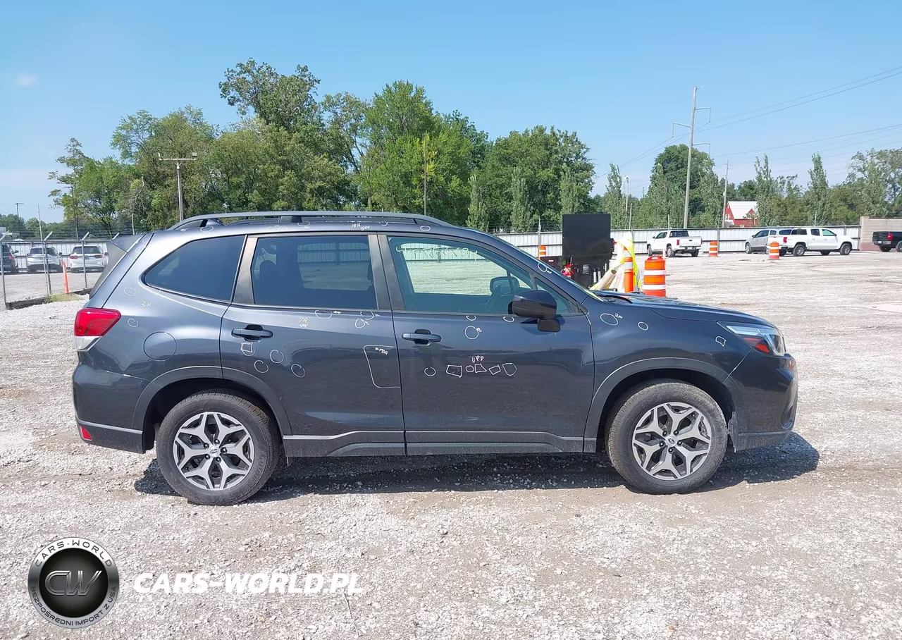 2019 Subaru Forester Premium VIN:JF2SKAEC6KH584485 - 13