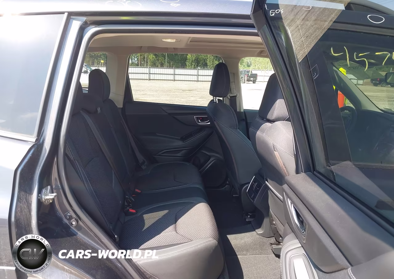 2019 Subaru Forester Premium VIN:JF2SKAEC6KH584485 - 8