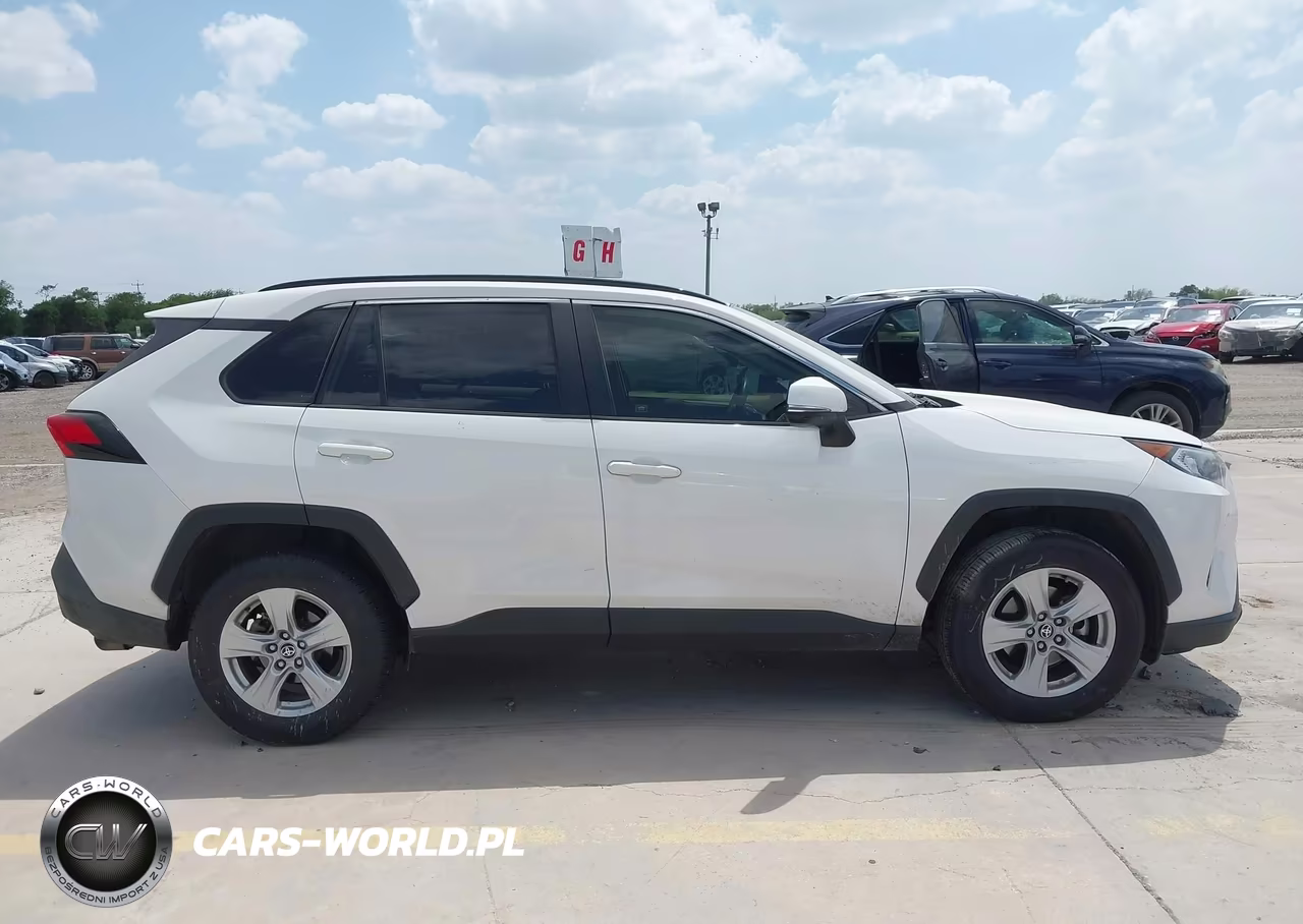 2020 Toyota Rav4 Xle VIN:JTMW1RFV4LD519919 - 13