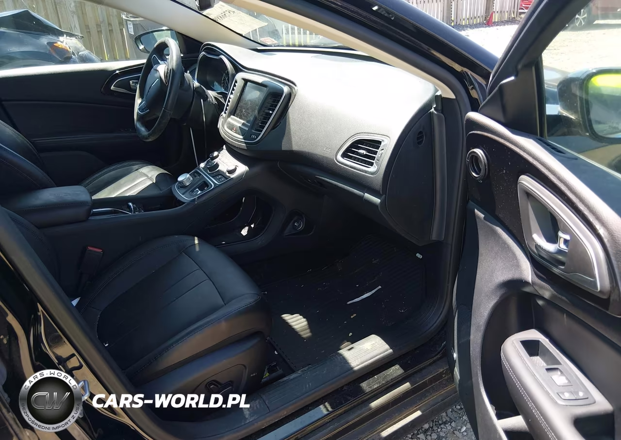 2015 Chrysler 200 C VIN:1C3CCCCB9FN566631 - 5