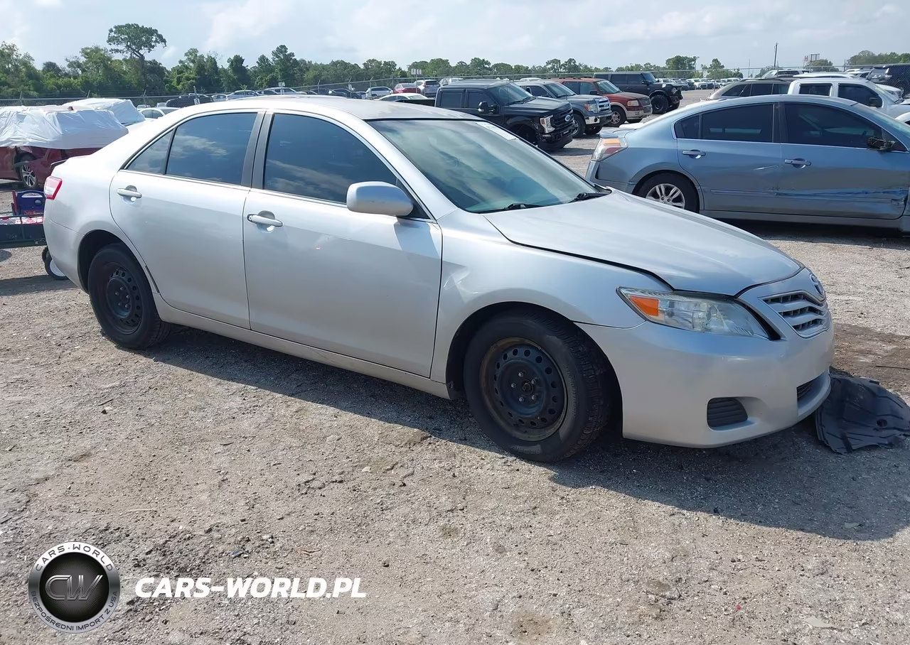 2011 Toyota Camry – zdjęcie 1 z 16