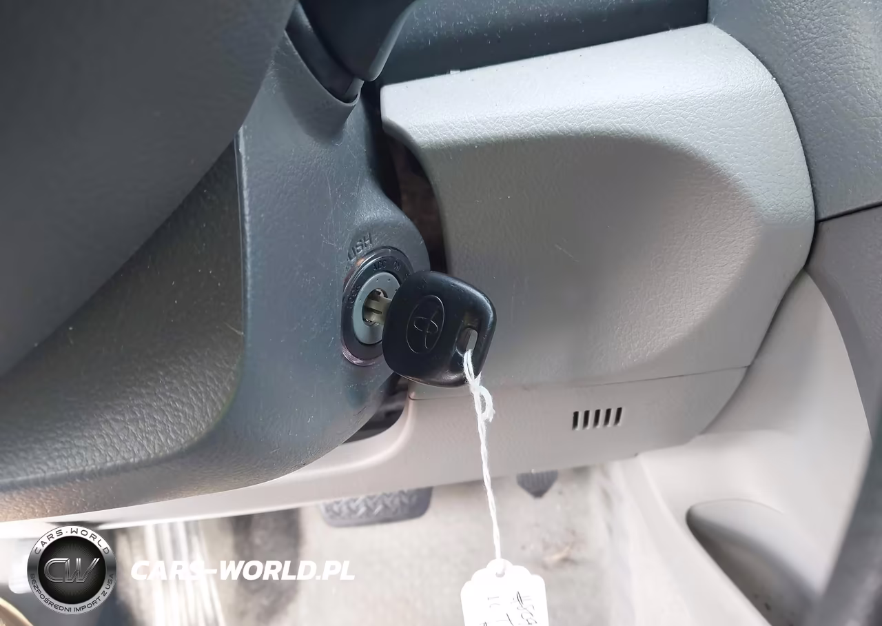 2011 Toyota Camry VIN:4T1BF3EKXBU226444 - 11