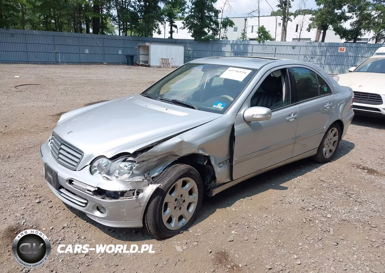 2005 Mercedes-Benz C 240 Luxury 4Matic VIN:WDBRF81J05F681369 - 2