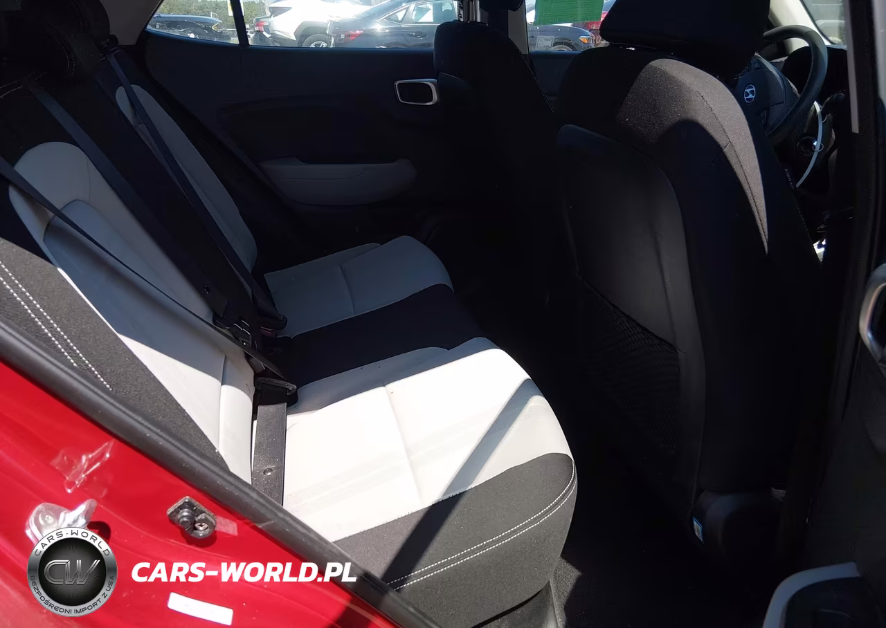 2020 Hyundai Venue Sel VIN:KMHRC8A37LU040719 - 8
