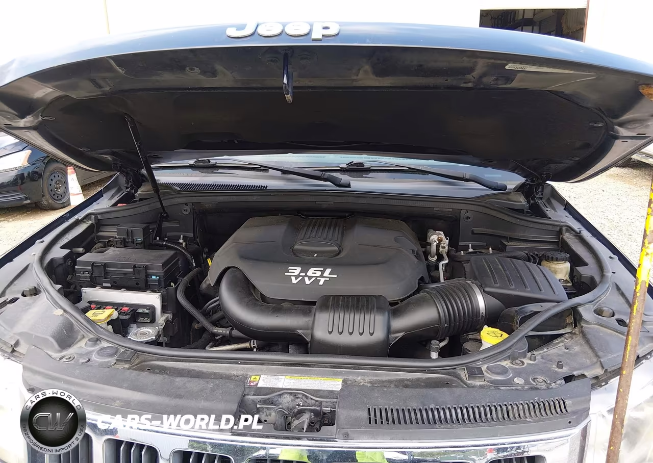 2012 Jeep Grand Cherokee Laredo VIN:1C4RJEAG2CC236262 - 10