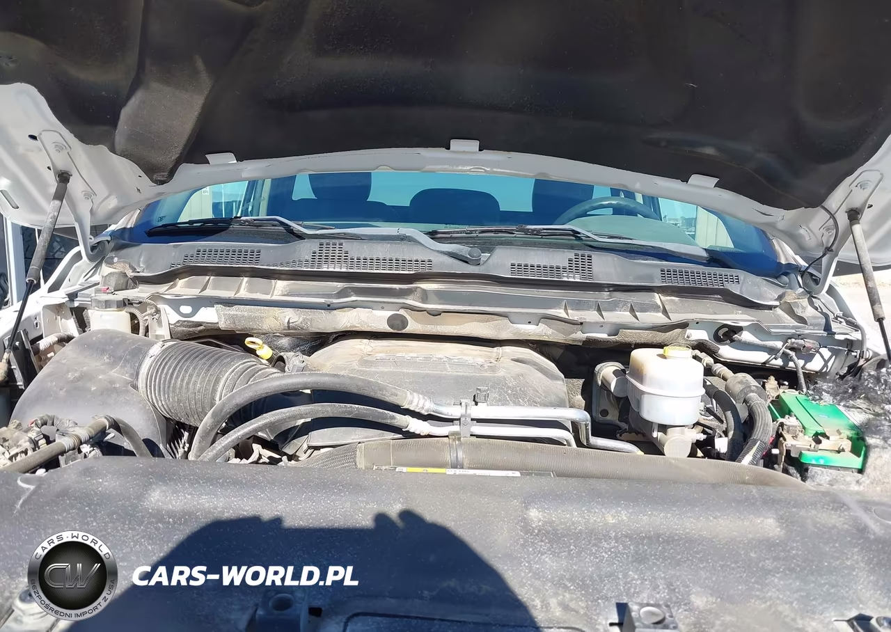 2018 Ram 3500 Tradesman 4X2 8' Box VIN:3C63RPAJ7JG318494 - 10