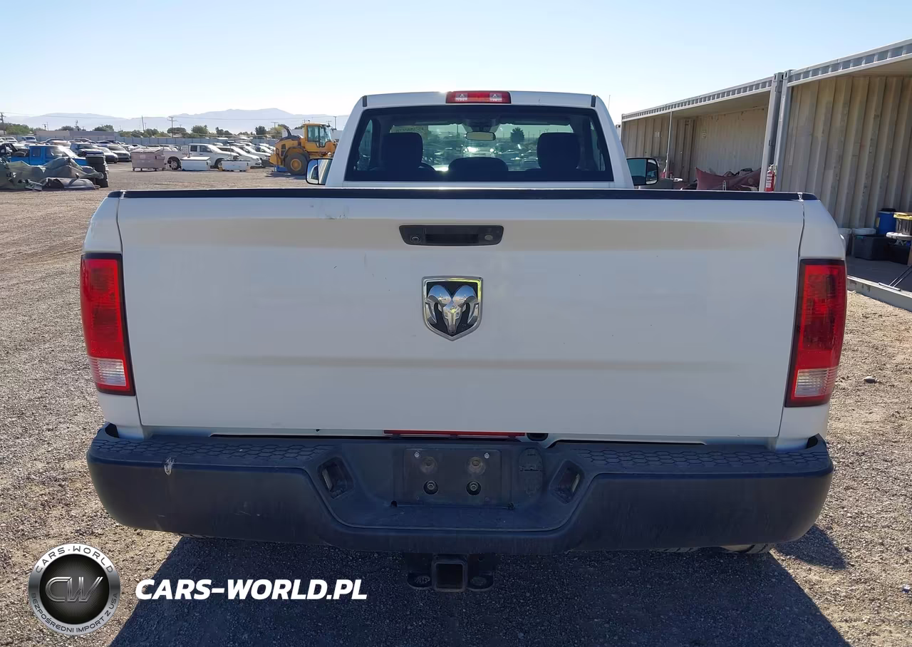 2018 Ram 3500 Tradesman 4X2 8' Box VIN:3C63RPAJ7JG318494 - 16