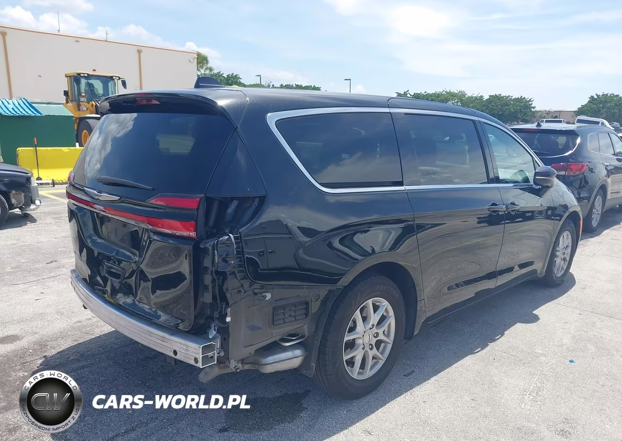 2025 Chrysler Pacifica Select VIN:2C4RC1BG1SR532087 - 19