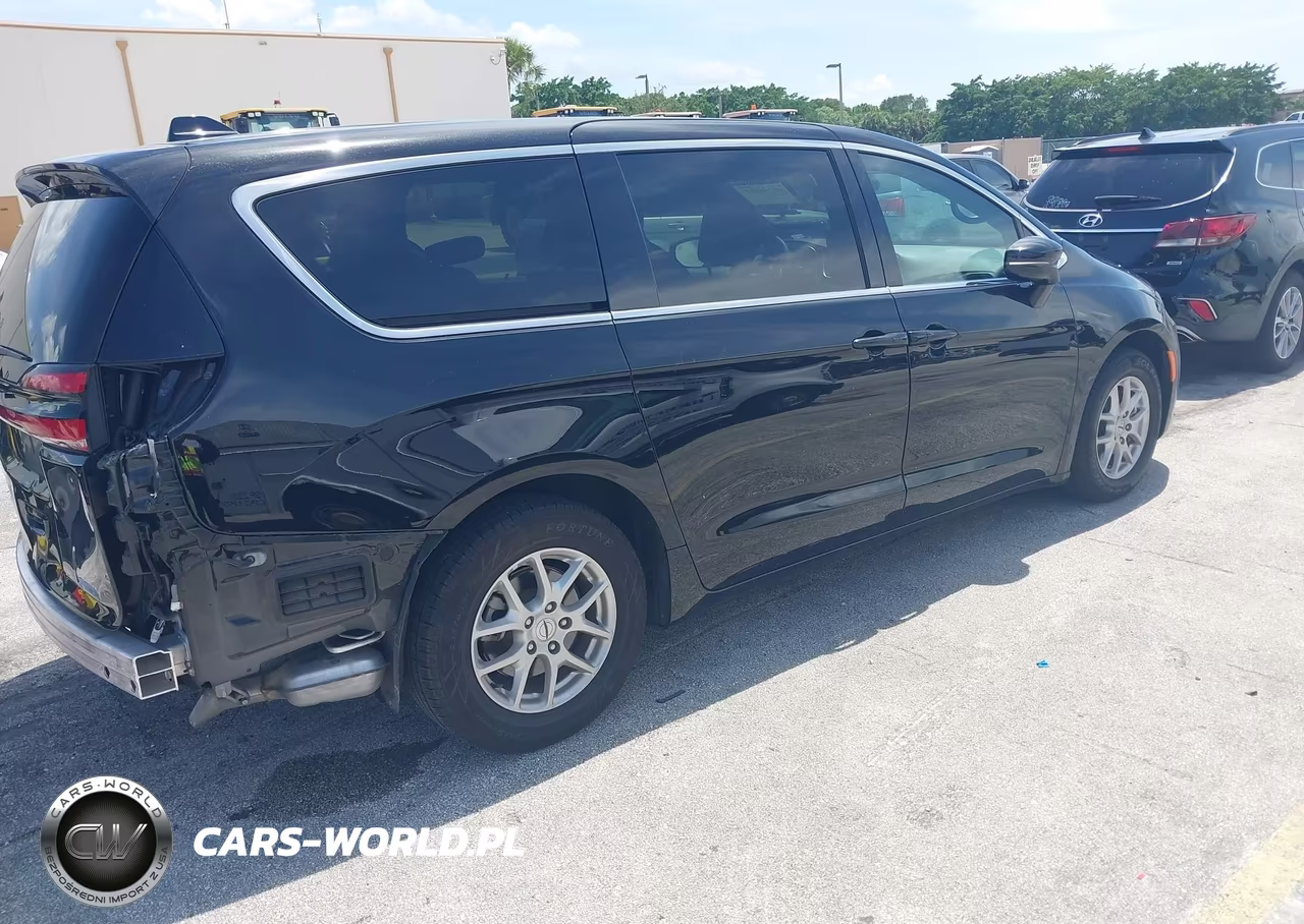 2025 Chrysler Pacifica Select VIN:2C4RC1BG1SR532087 - 4
