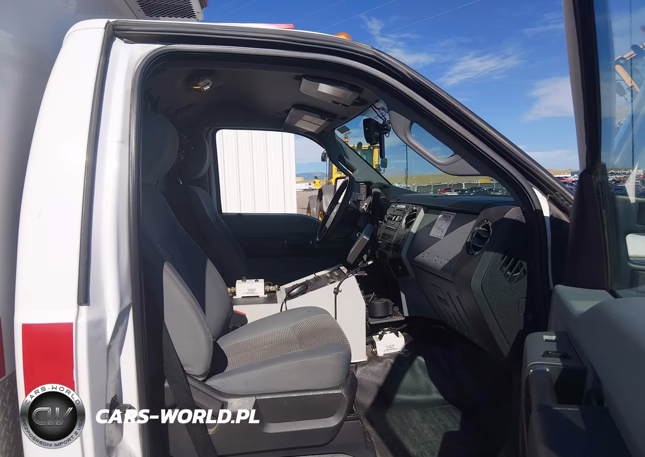2015 Ford F-450 Chassis Xlt VIN:1FDUF4HT1FEA89204 - 5
