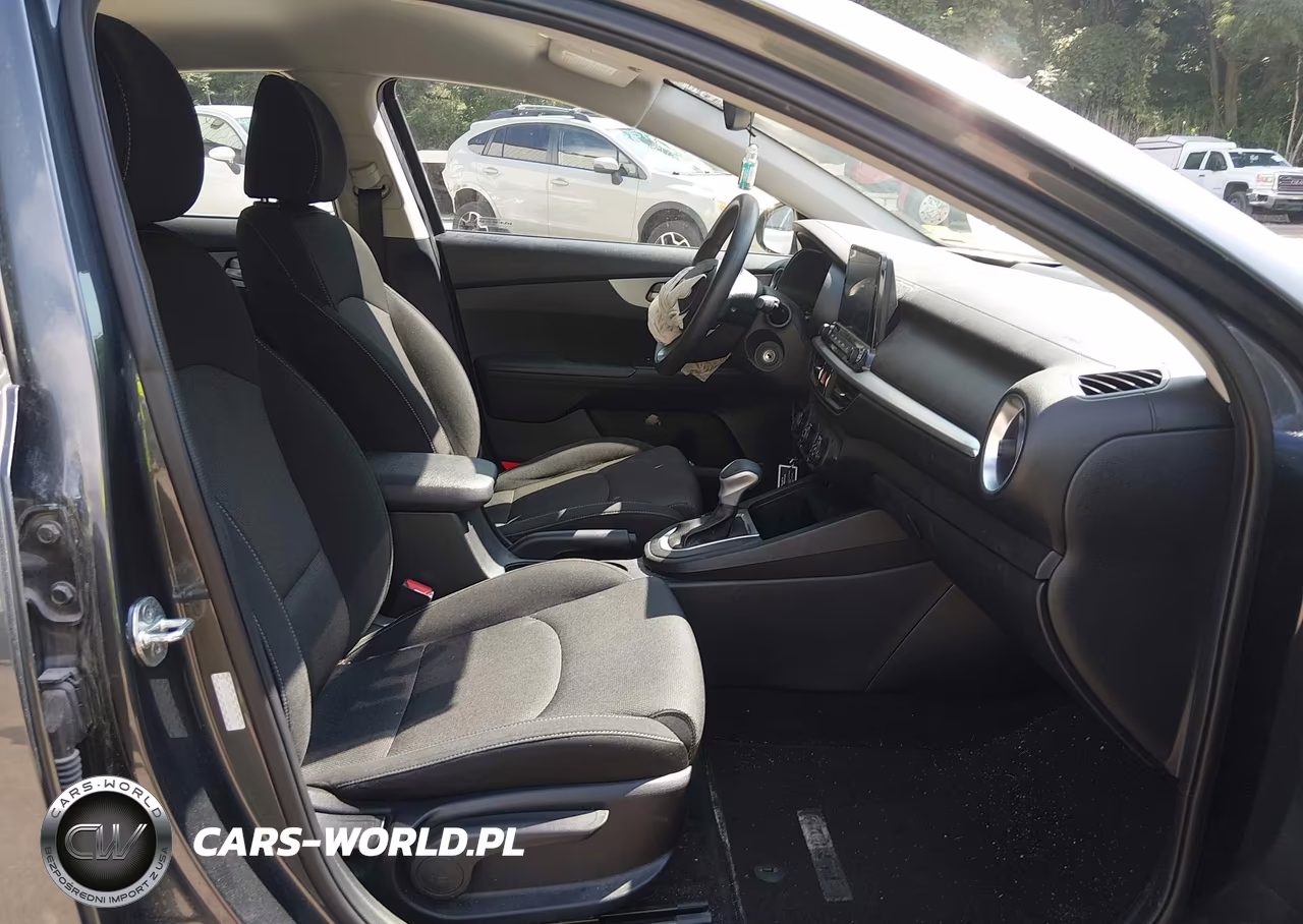 2022 Kia Forte Lxs VIN:3KPF24AD8NE418155 - 5