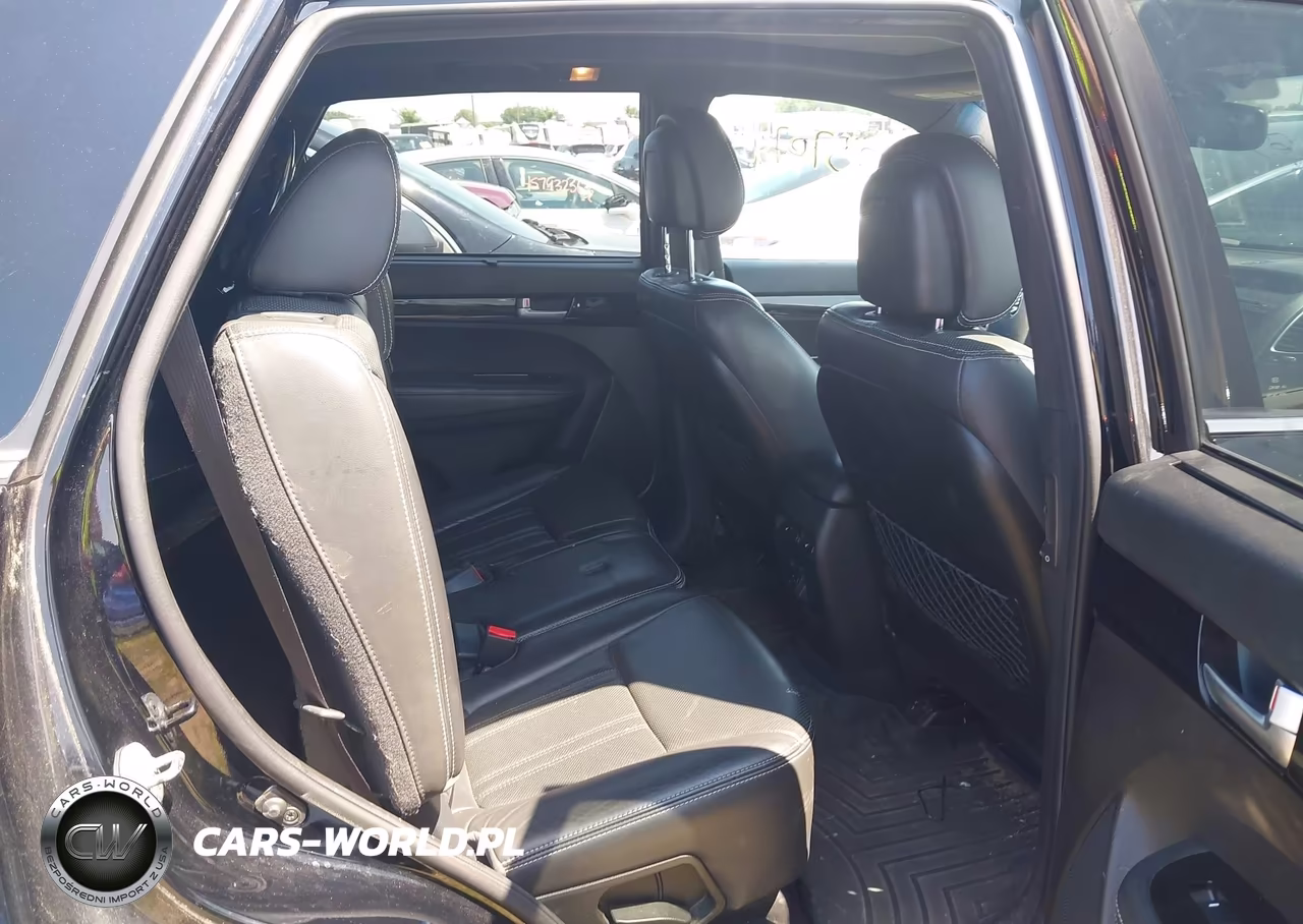 2014 Kia Sorento Limited V6 VIN:5XYKWDA71EG505024 - 8