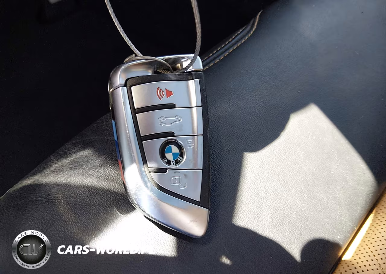 2022 BMW X6 M VIN:5YMCY0C05N9K70885 - 11