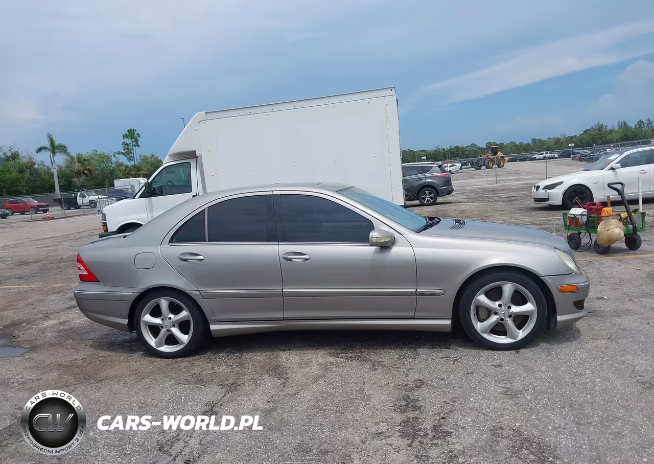 2005 Mercedes-Benz C 230 Kompressor Sport VIN:WDBRF40J25F603315 - 13