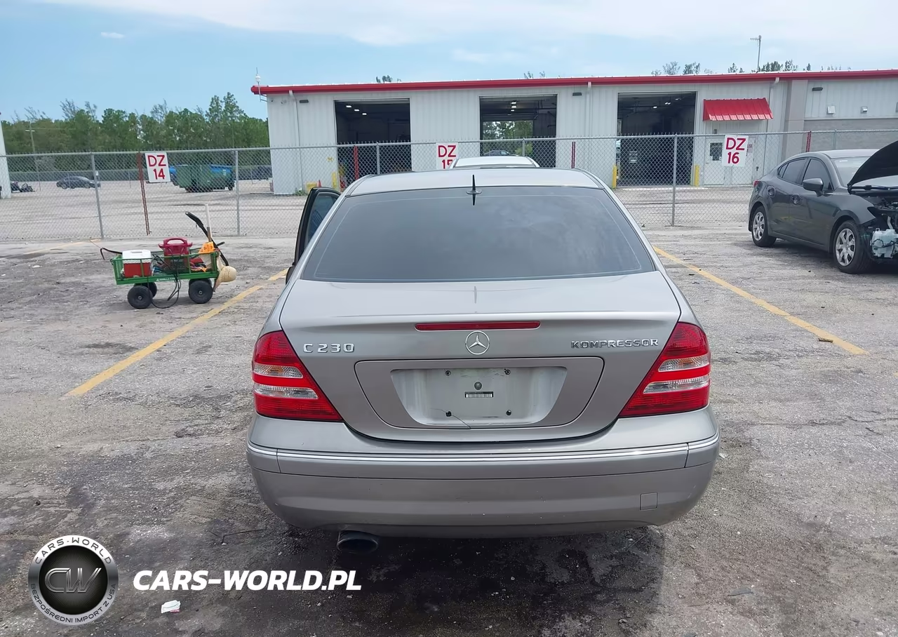 2005 Mercedes-Benz C 230 Kompressor Sport VIN:WDBRF40J25F603315 - 16
