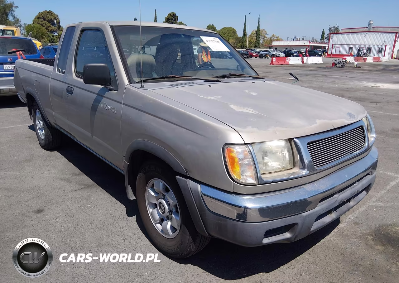 2000 Nissan Frontier Xe