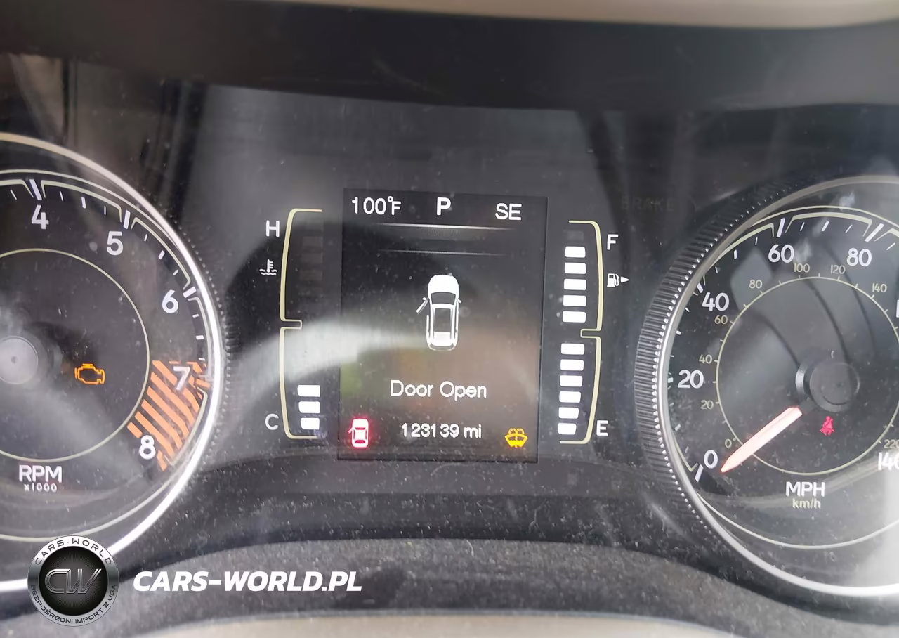2014 Jeep Cherokee Latitude VIN:1C4PJLCS6EW106287 - 7