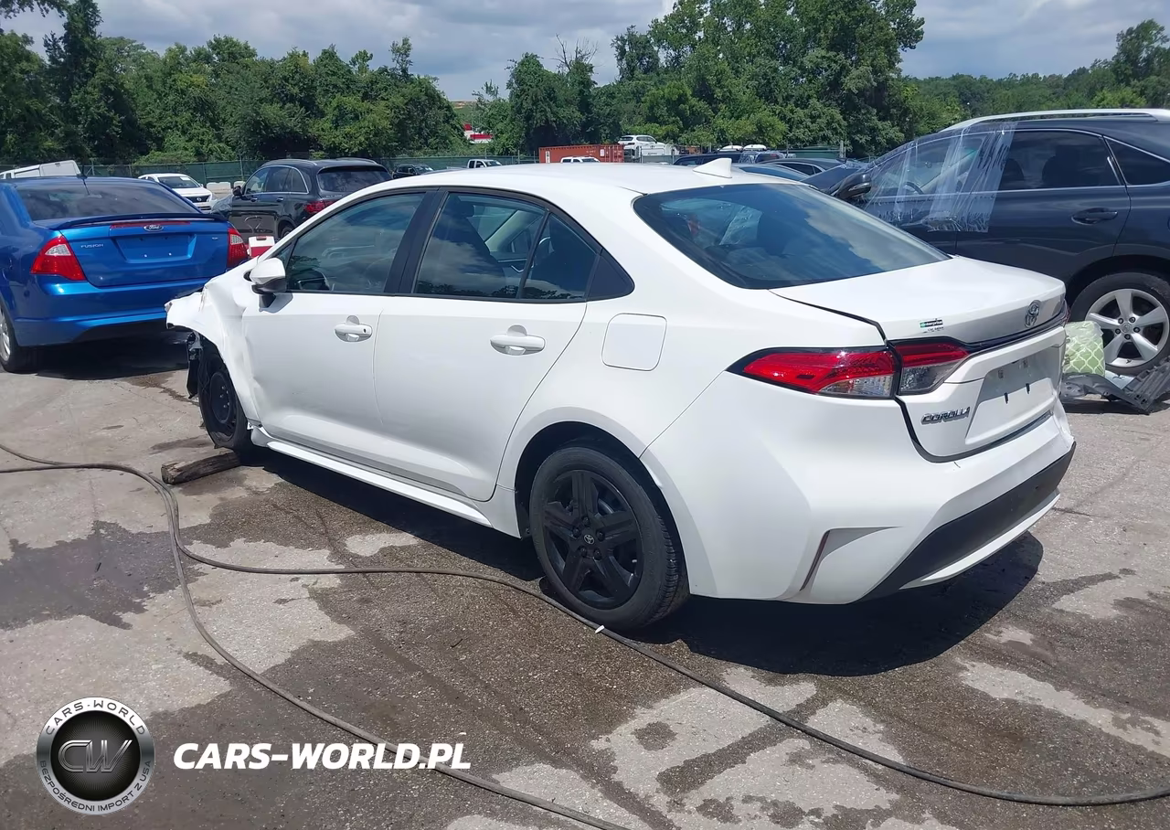 2021 Toyota Corolla Le VIN:5YFEPMAE8MP247992 - 3
