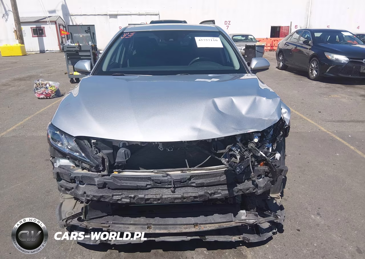 2020 Toyota Camry Le VIN:4T1C11AK9LU339722 - 13