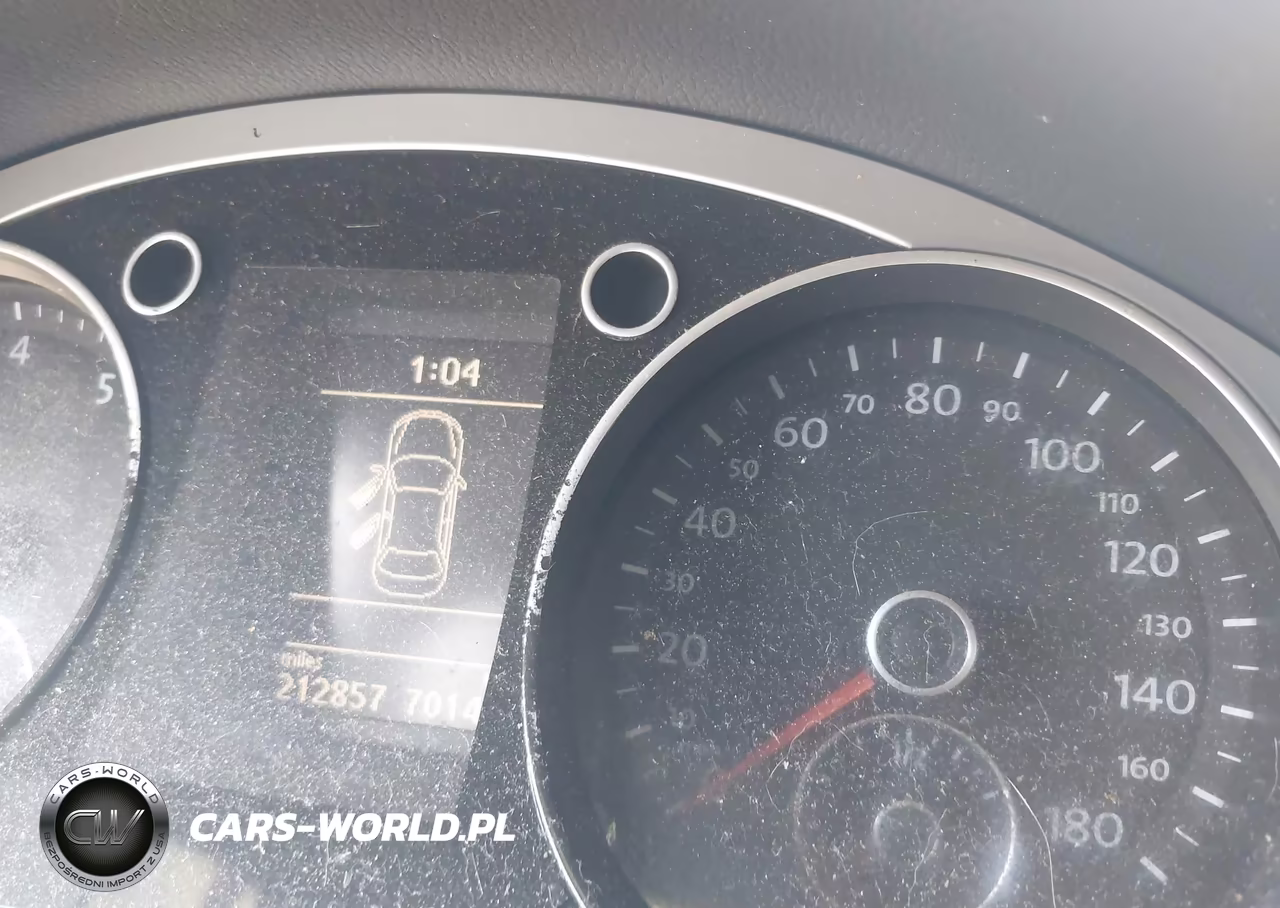 VOLKSWAGEN CC SPORT VIN:WVWMN7AN3CE500666 - 7