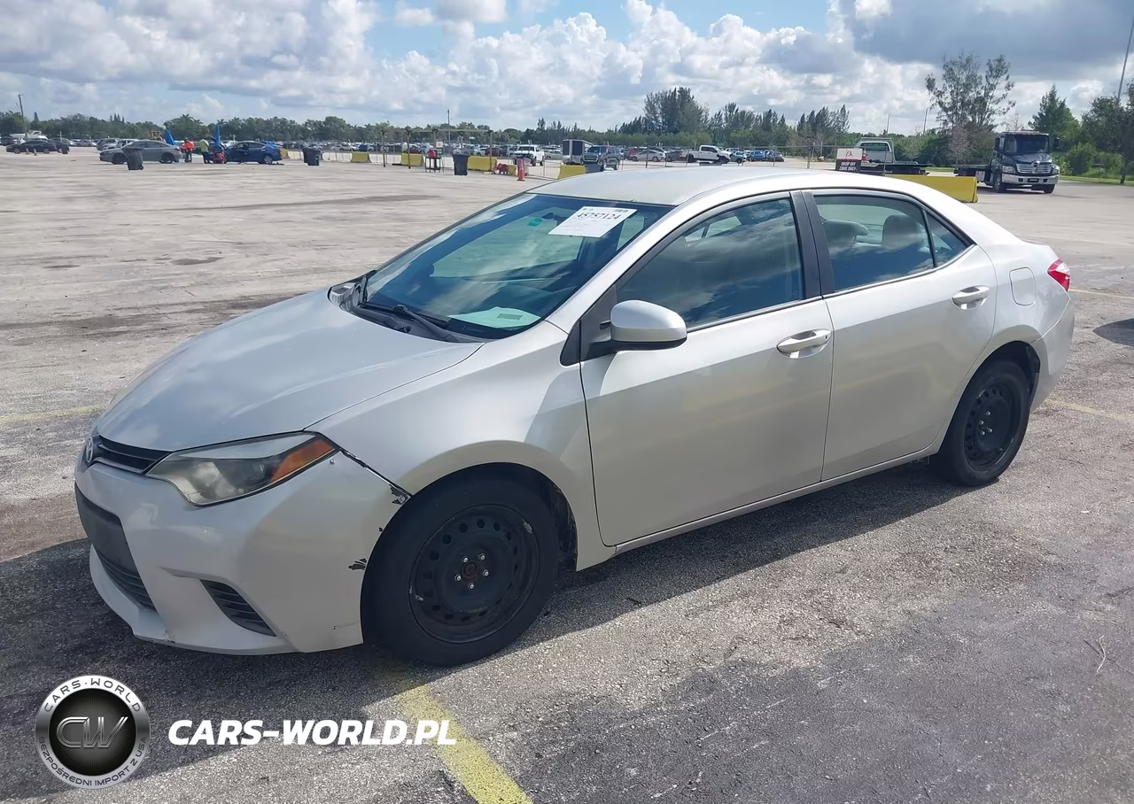 2015 Toyota Corolla Le VIN:2T1BURHE8FC229719 - 2
