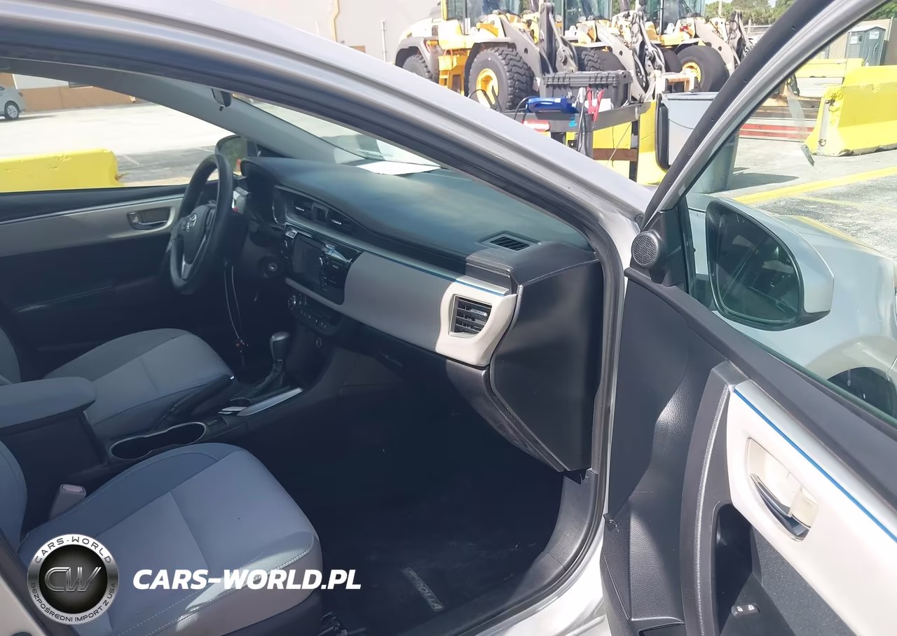 2015 Toyota Corolla Le VIN:2T1BURHE8FC229719 - 5