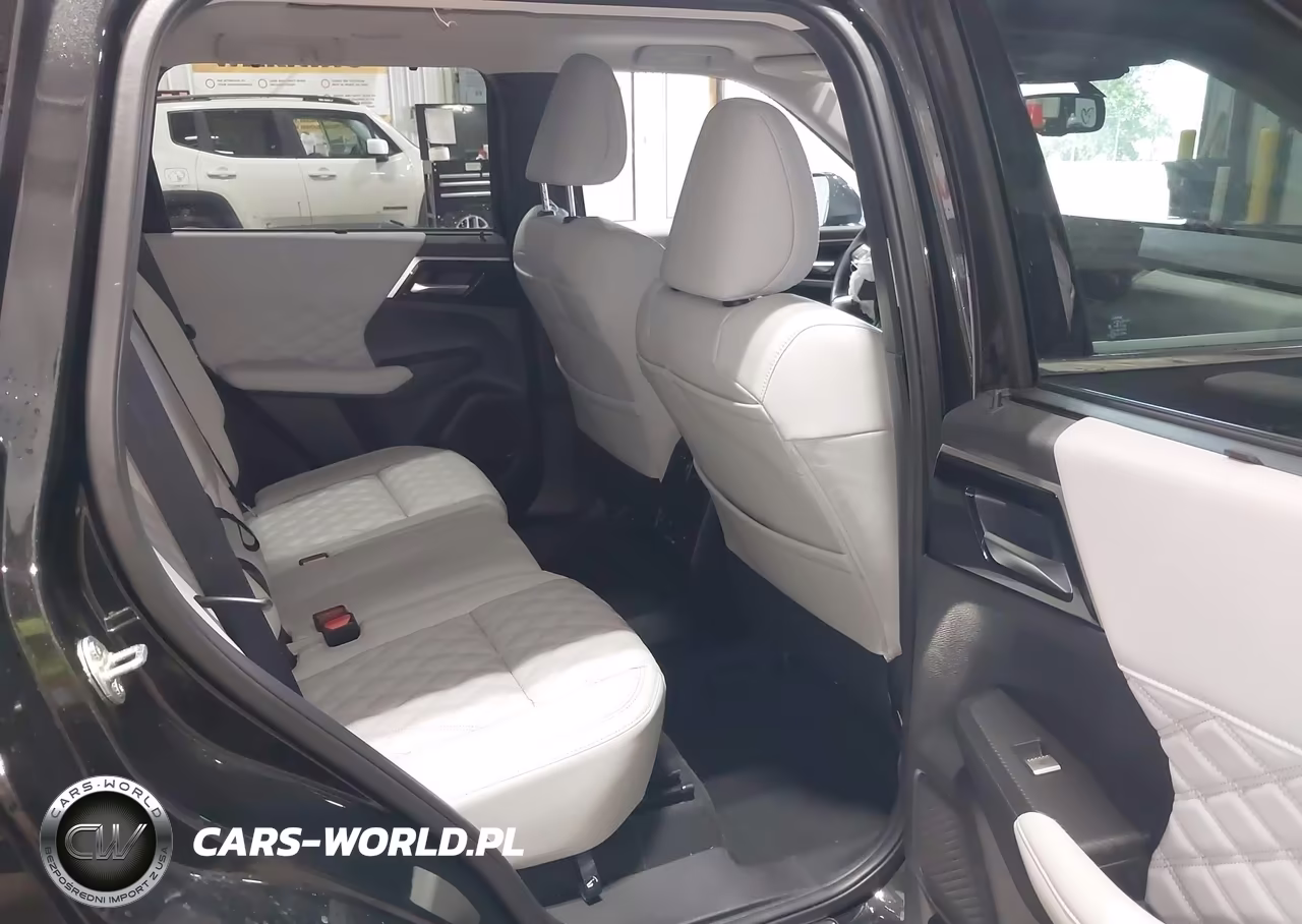 2024 Mitsubishi Outlander Phev Sel Platinum Edition VIN:JA4T5WA97RZ048614 - 8