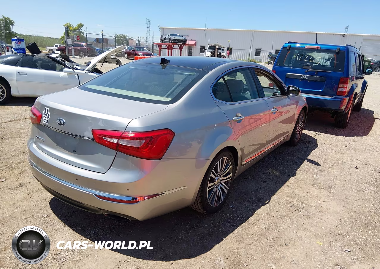 2014 Kia Cadenza Premium VIN:KNALN4D74E5120887 - 4