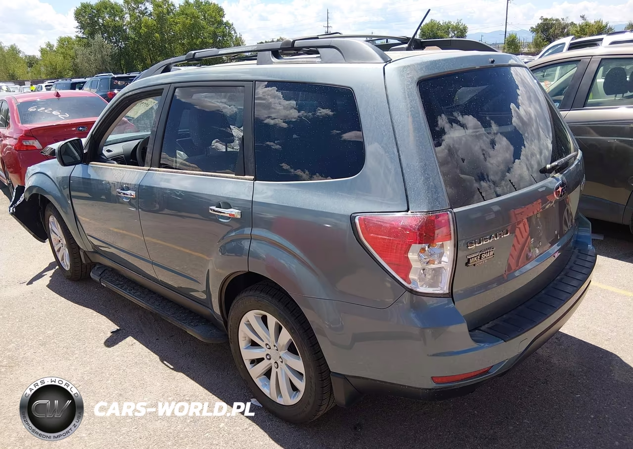 2012 Subaru Forester 2.5X Premium VIN:JF2SHADCXCH413630 - 3
