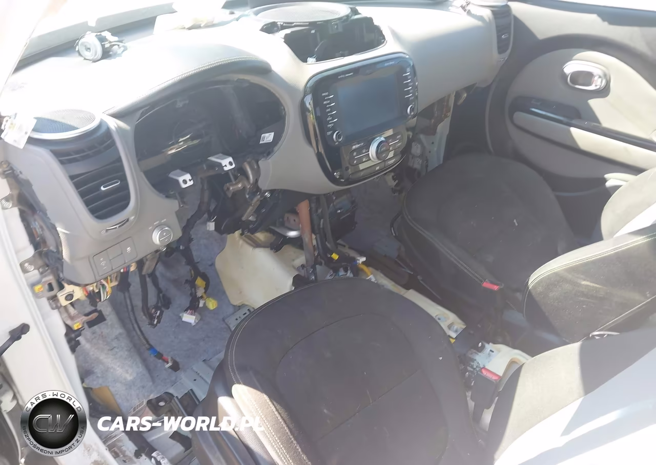 2016 Kia Soul + VIN:KNDJP3A57G7295689 - 6