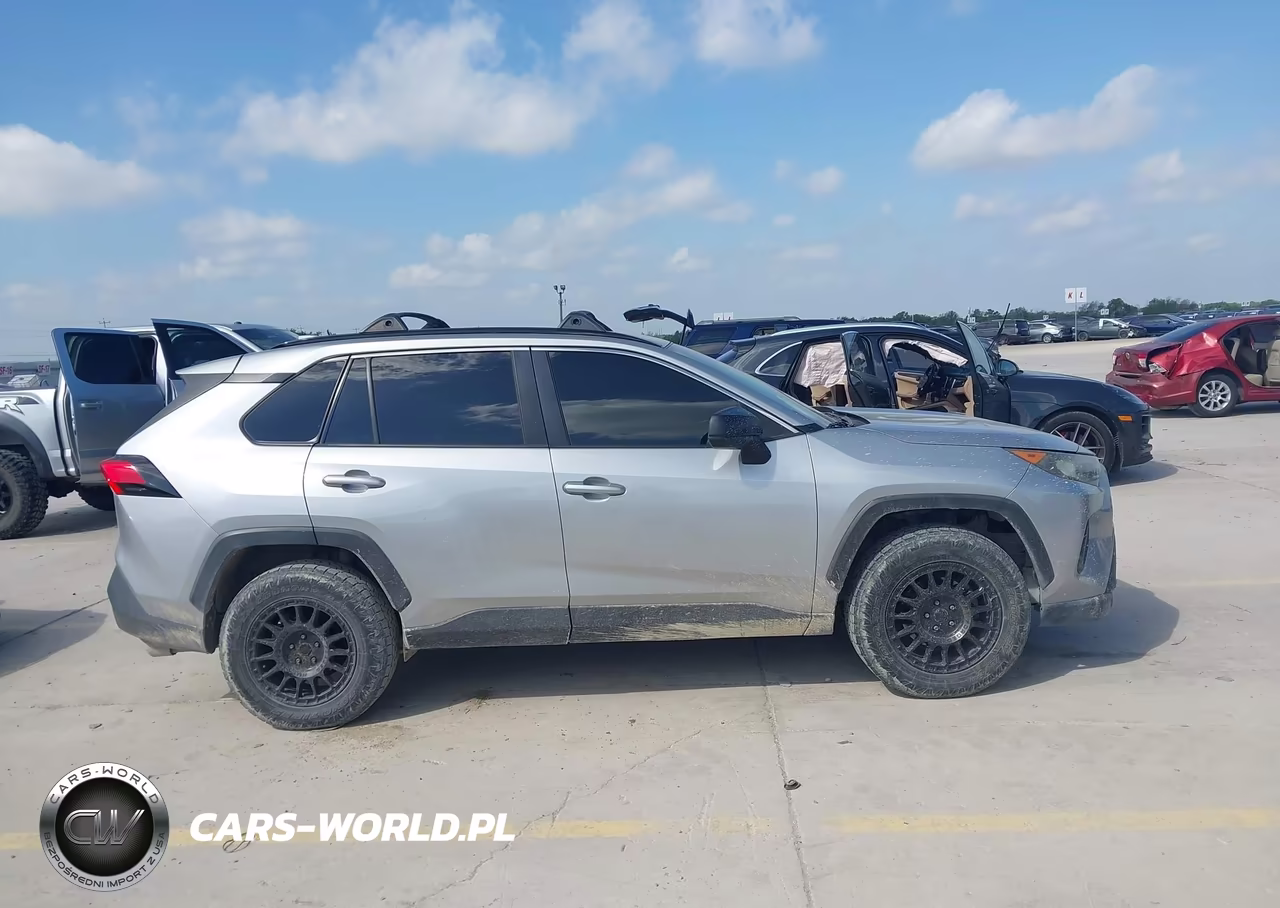 2019 Toyota Rav4 Le VIN:JTMH1RFV7KJ006446 - 13