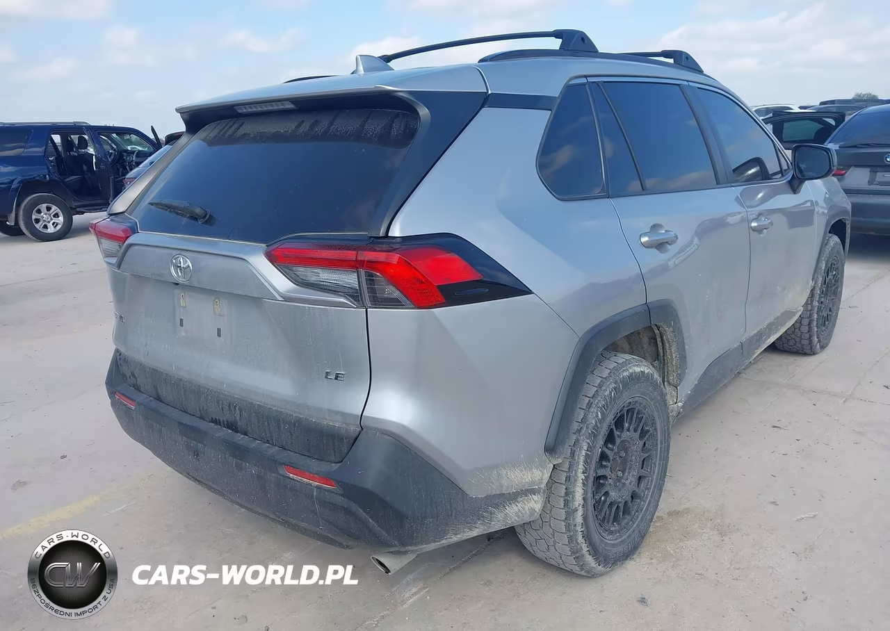 2019 Toyota Rav4 Le VIN:JTMH1RFV7KJ006446 - 4