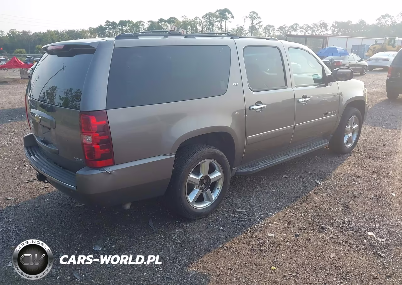 2011 Chevrolet Suburban Ltz VIN:1GNSKKE39BR373352 - 4